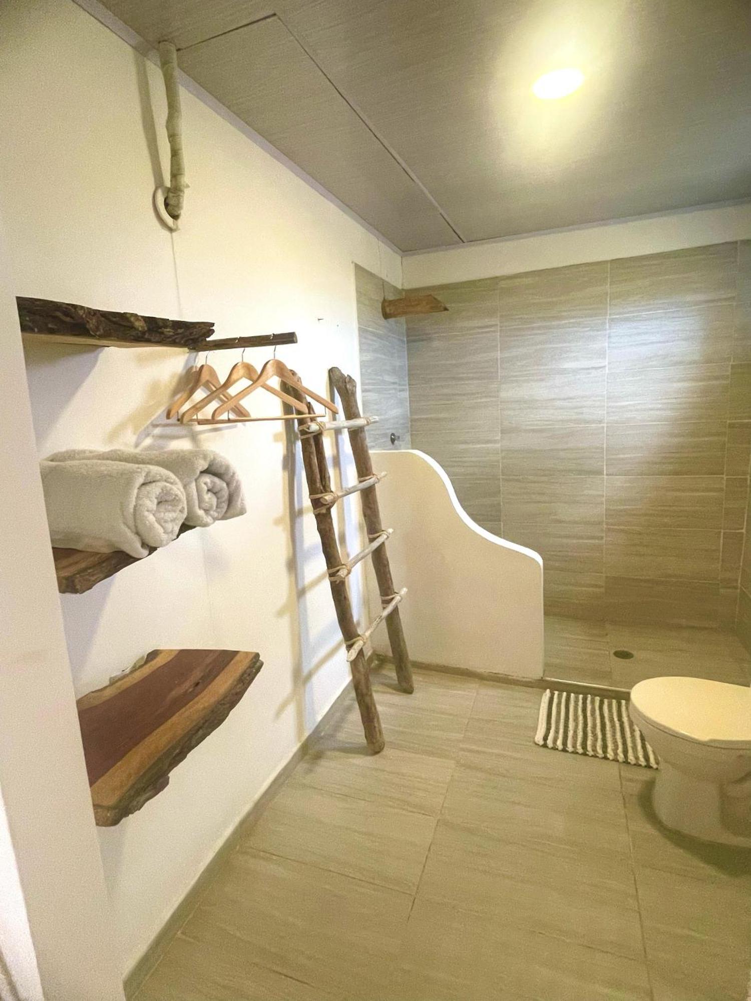 Aiwa Hotel Mayapo Екстер'єр фото